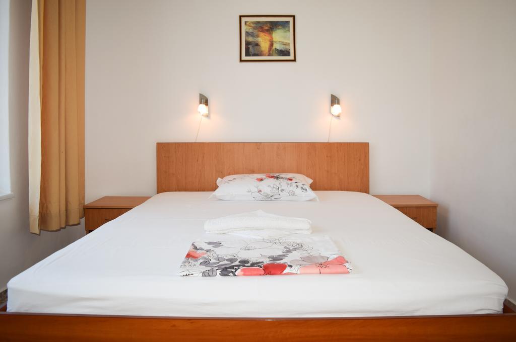 Stella di Mare Guest House Ravda Extérieur photo