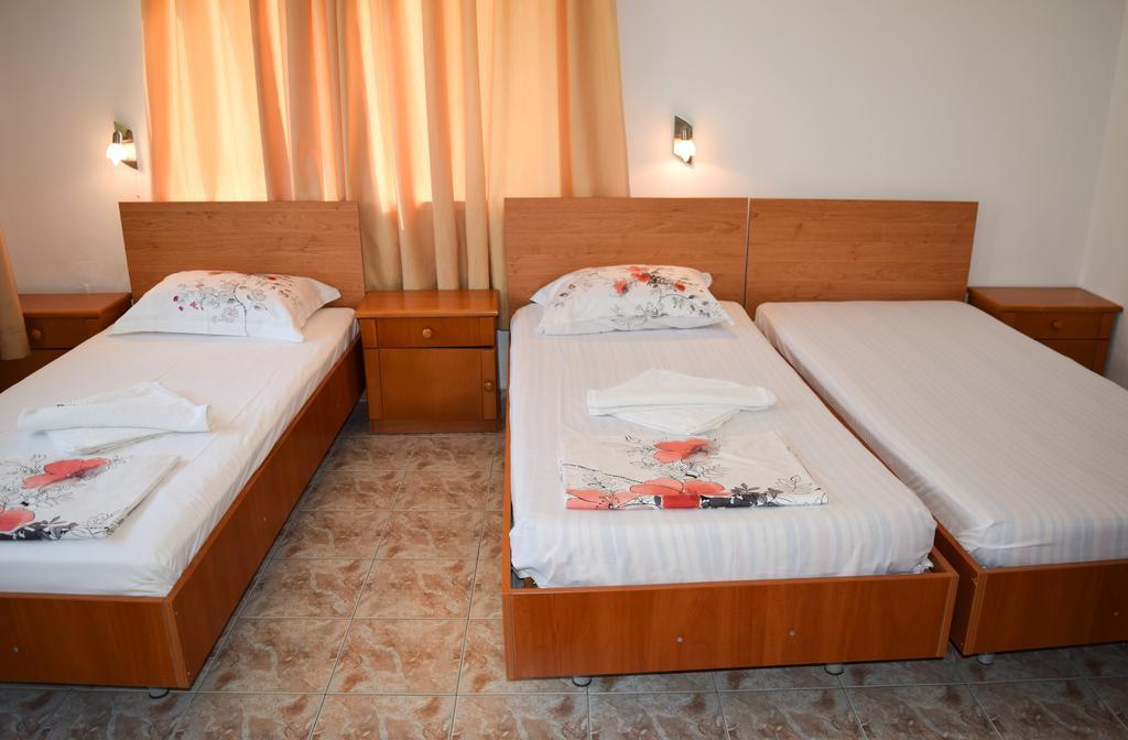 Stella di Mare Guest House Ravda Extérieur photo